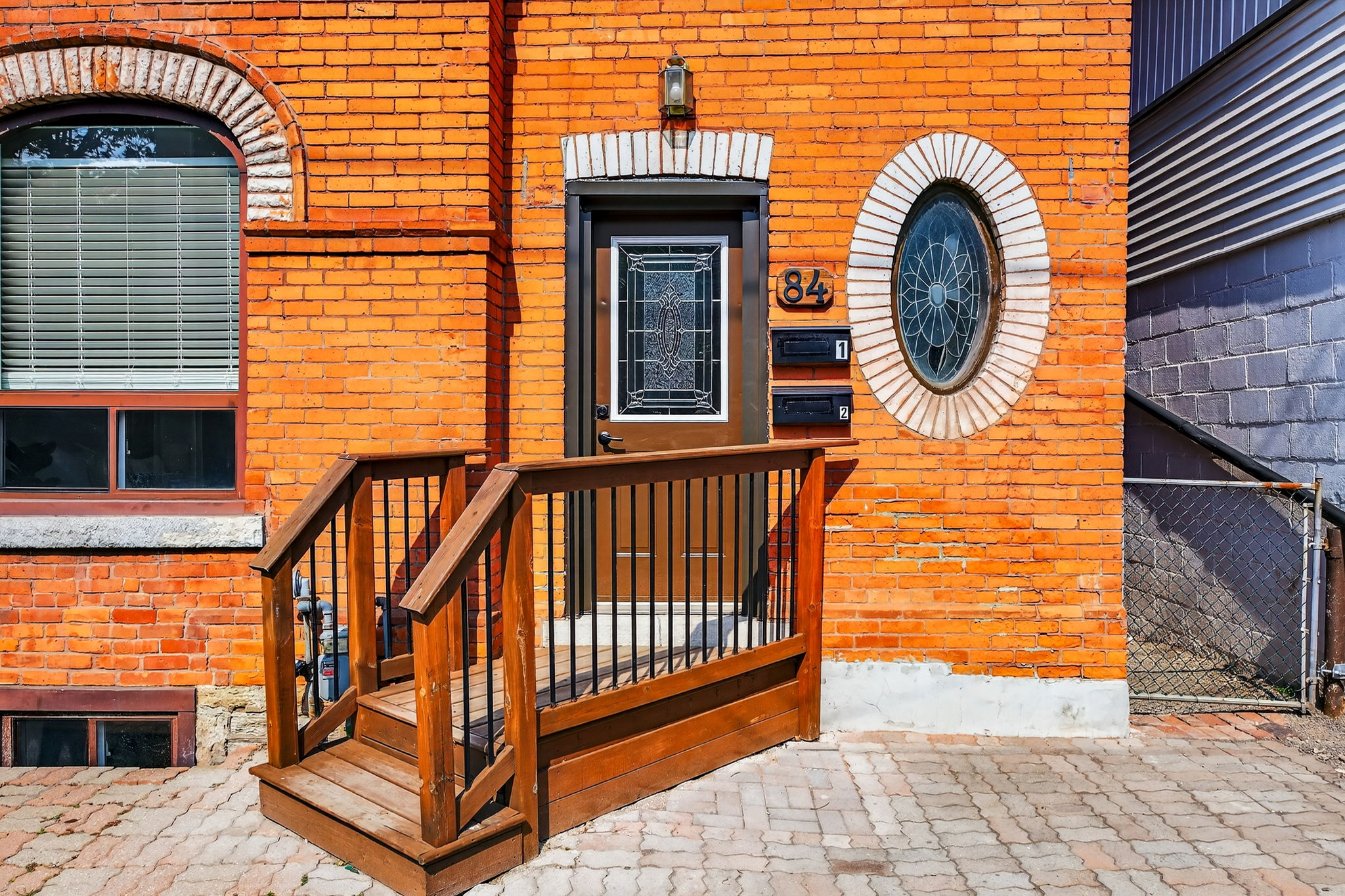 10-web-or-mls-84 Ray St S, Hamilton-10
