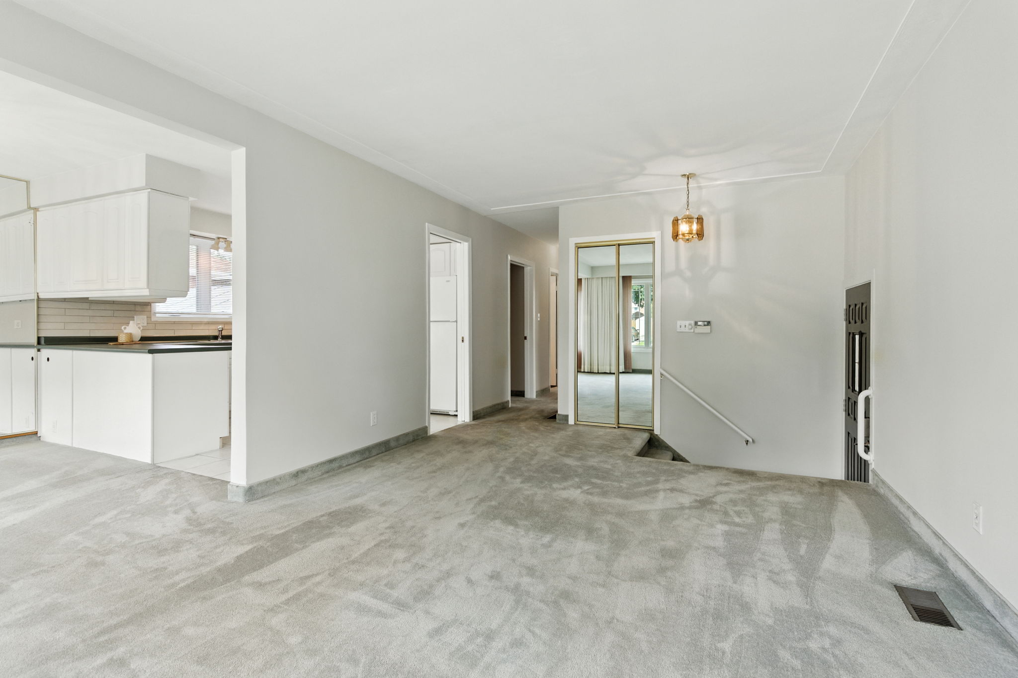 11-web-or-mls-24 Meadowlark Dr, Hamilton - Frank11