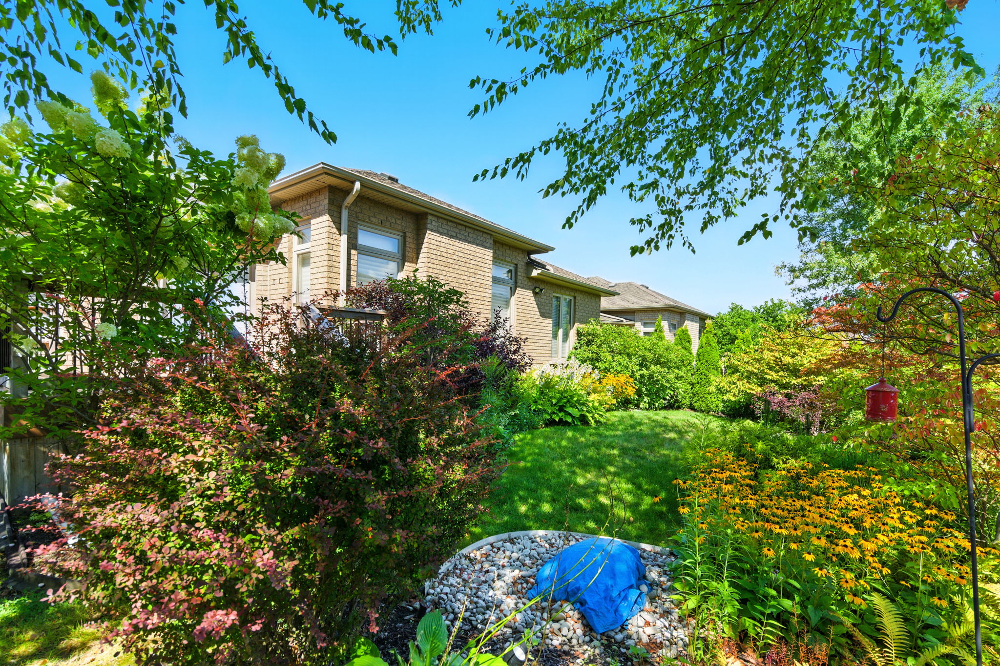 12-web-or-mls-345 Southcote Rd, Hamilton-12
