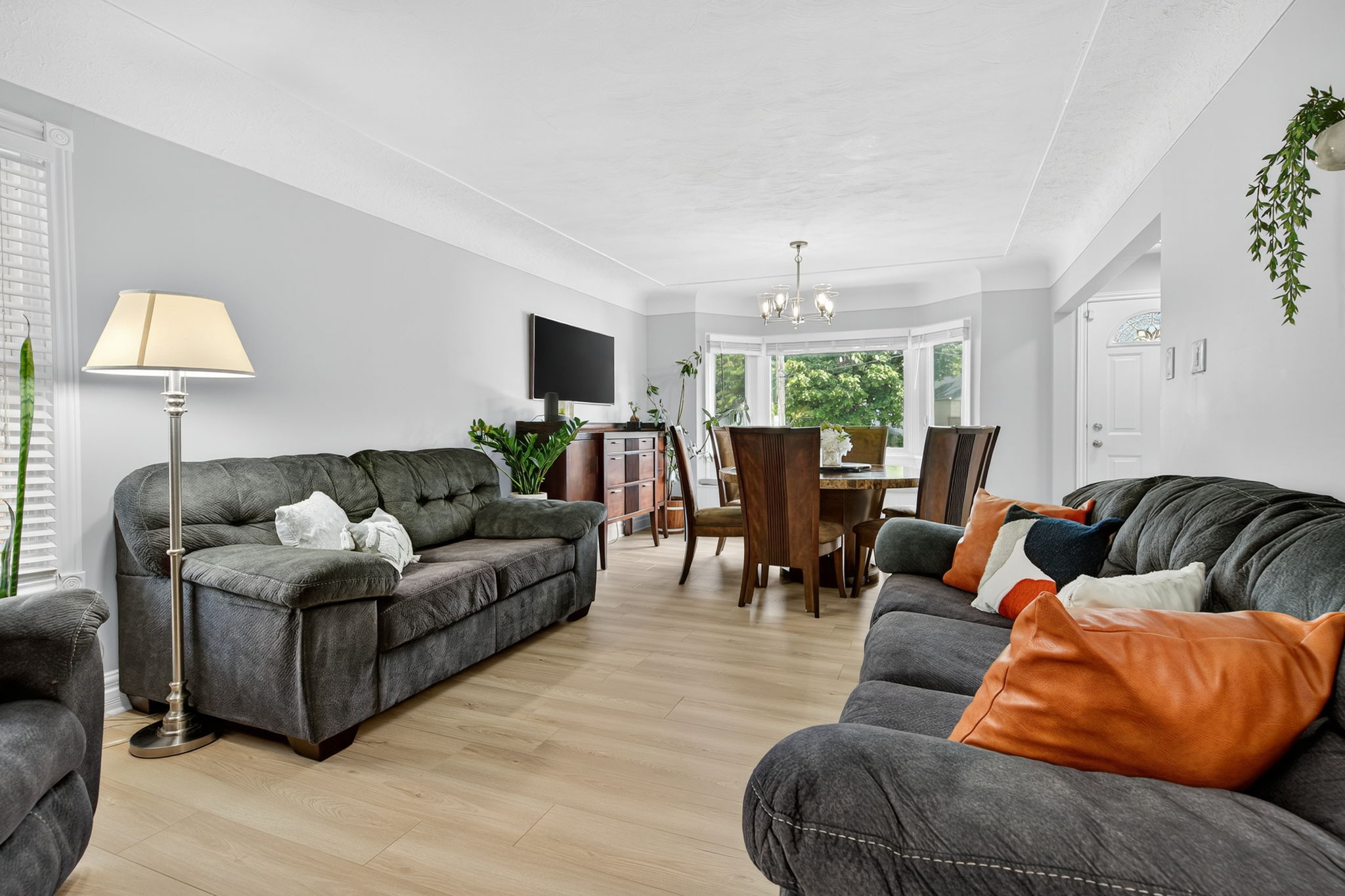 12-web-or-mls-64 Vola Ct, Hamilton-12