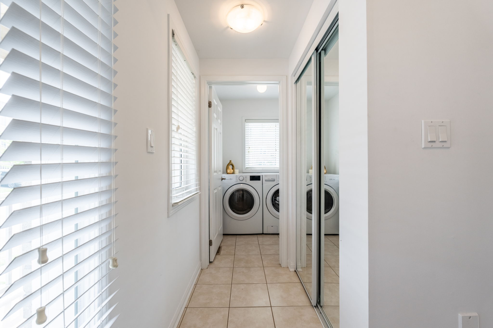 15-web-or-mls-12 Emick Dr, Ancaster-15