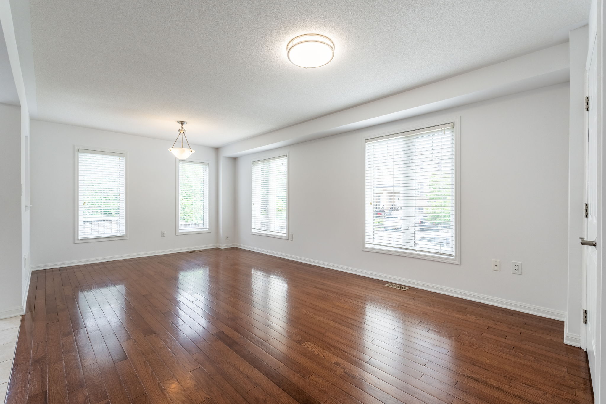 17-web-or-mls-12 Emick Dr, Ancaster-17