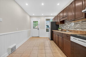 17-web-or-mls-84 Ray St S, Hamilton-17