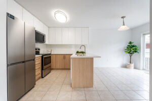 23-web-or-mls-12 Emick Dr, Ancaster-23