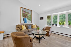 23-web-or-mls-25 Belair Dr, Hamilton-23