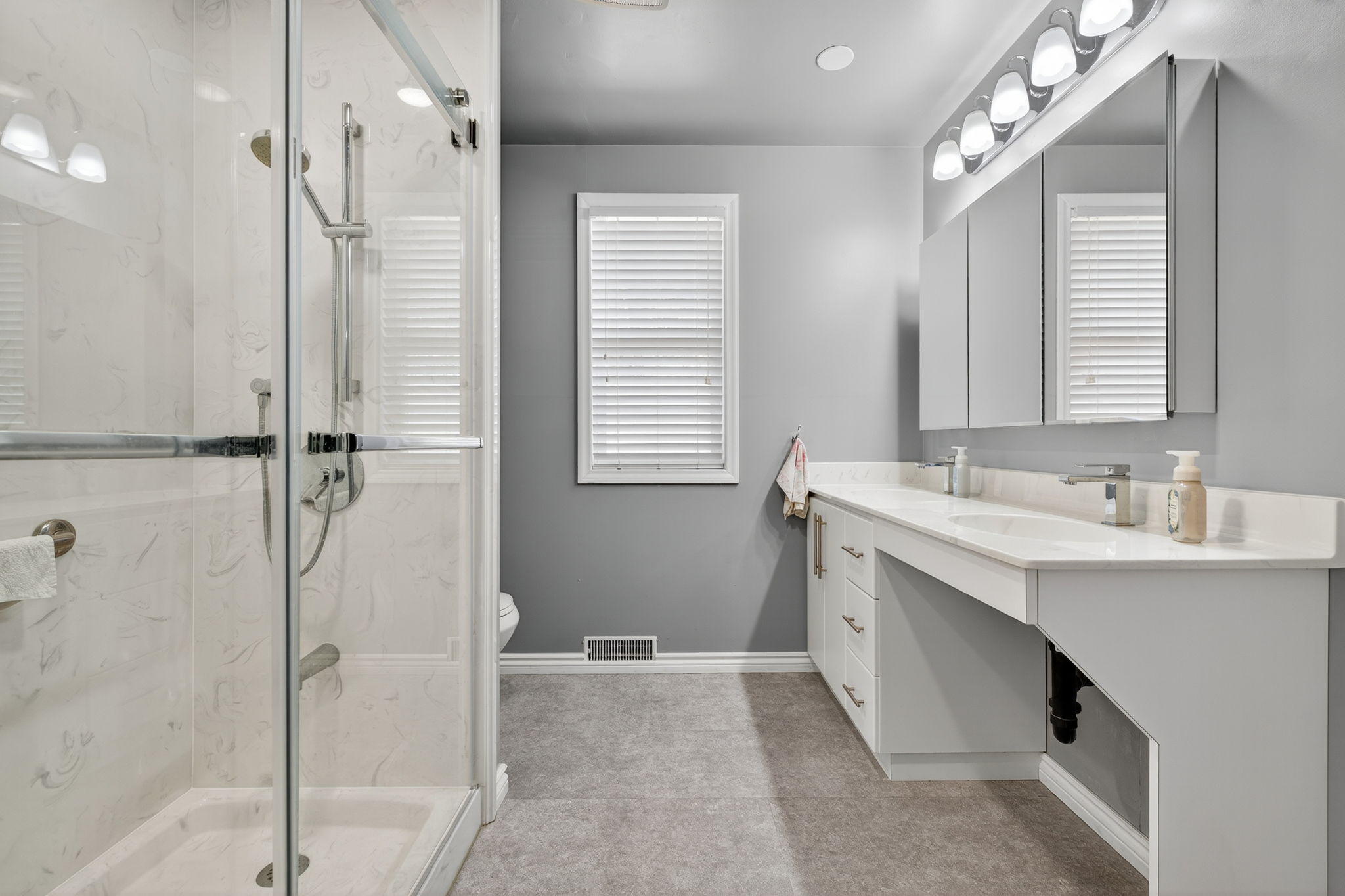 29-web-or-mls-1300 Colborne St E, Brantford-29