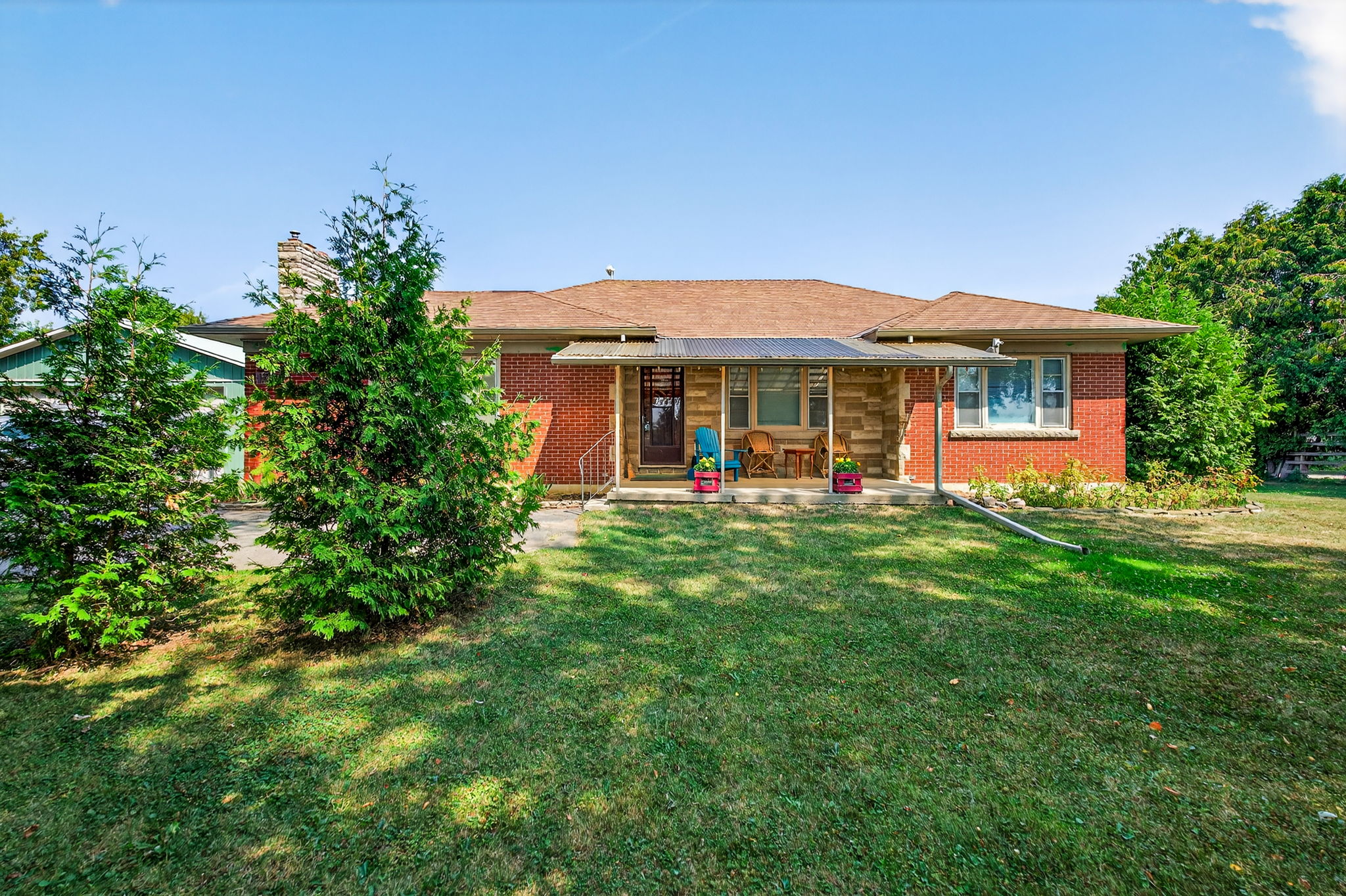 3-web-or-mls-1300 Colborne St E, Brantford-3