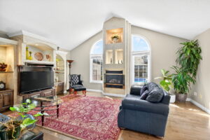 31-web-or-mls-18 Konstantine Ct, Hamilton-16
