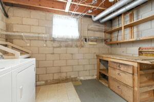 35-web-or-mls-24 Meadowlark Dr, Hamilton - Frank35
