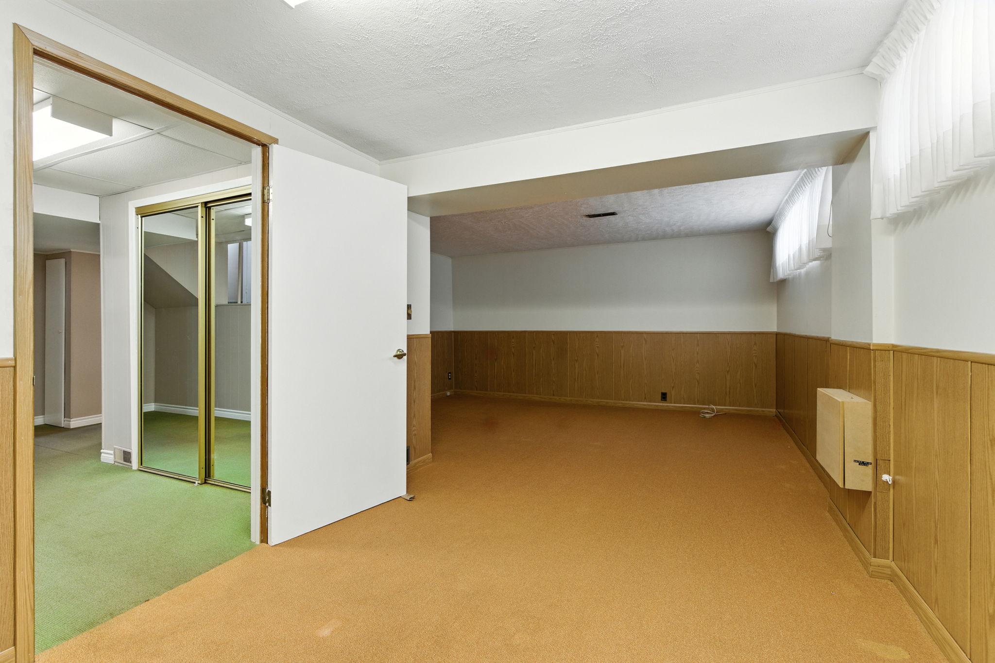 39-web-or-mls-24 Meadowlark Dr, Hamilton - Frank39