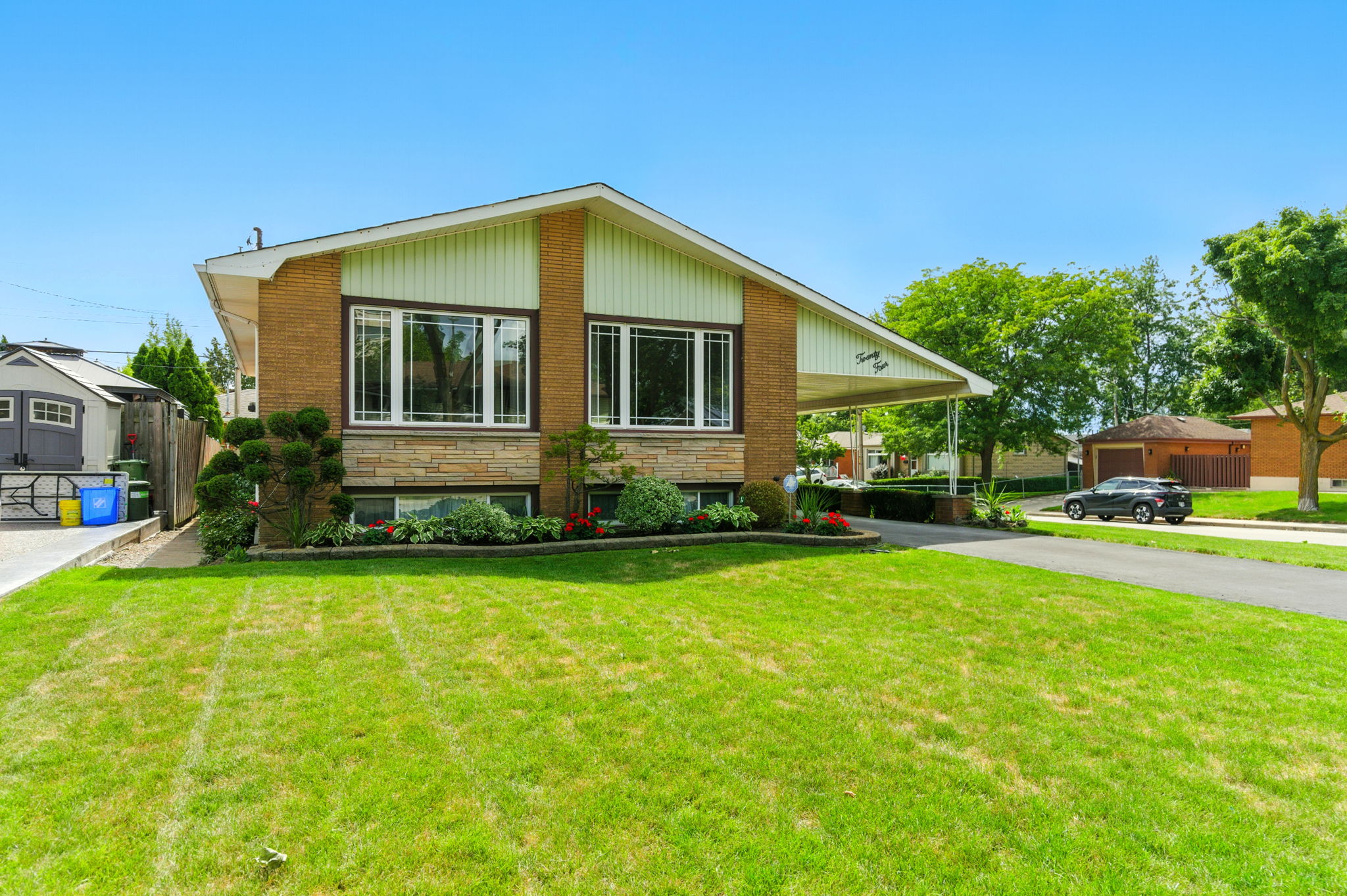 4-web-or-mls-24 Meadowlark Dr, Hamilton - Frank4
