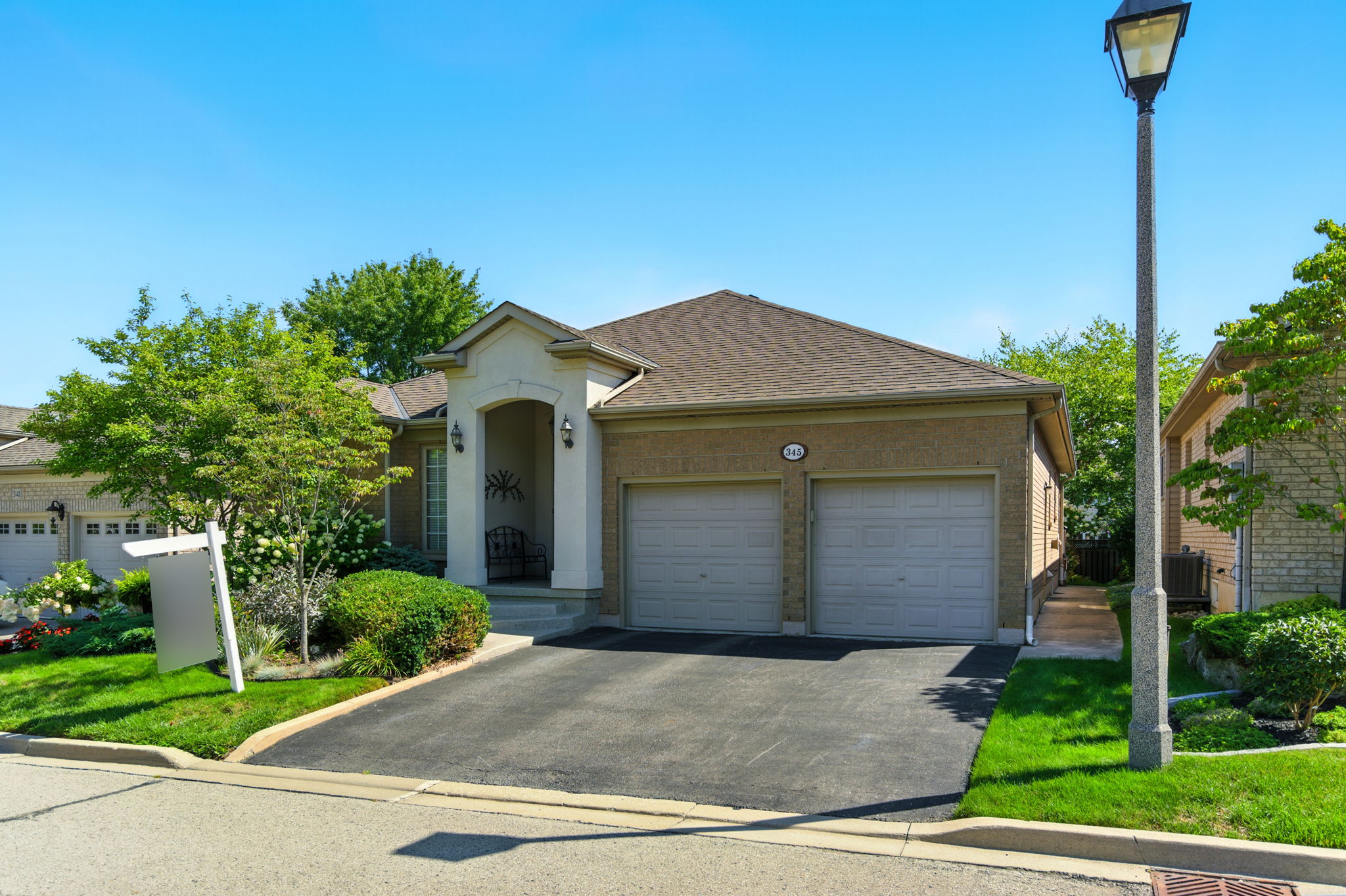 4-web-or-mls-345 Southcote Rd, Hamilton-4