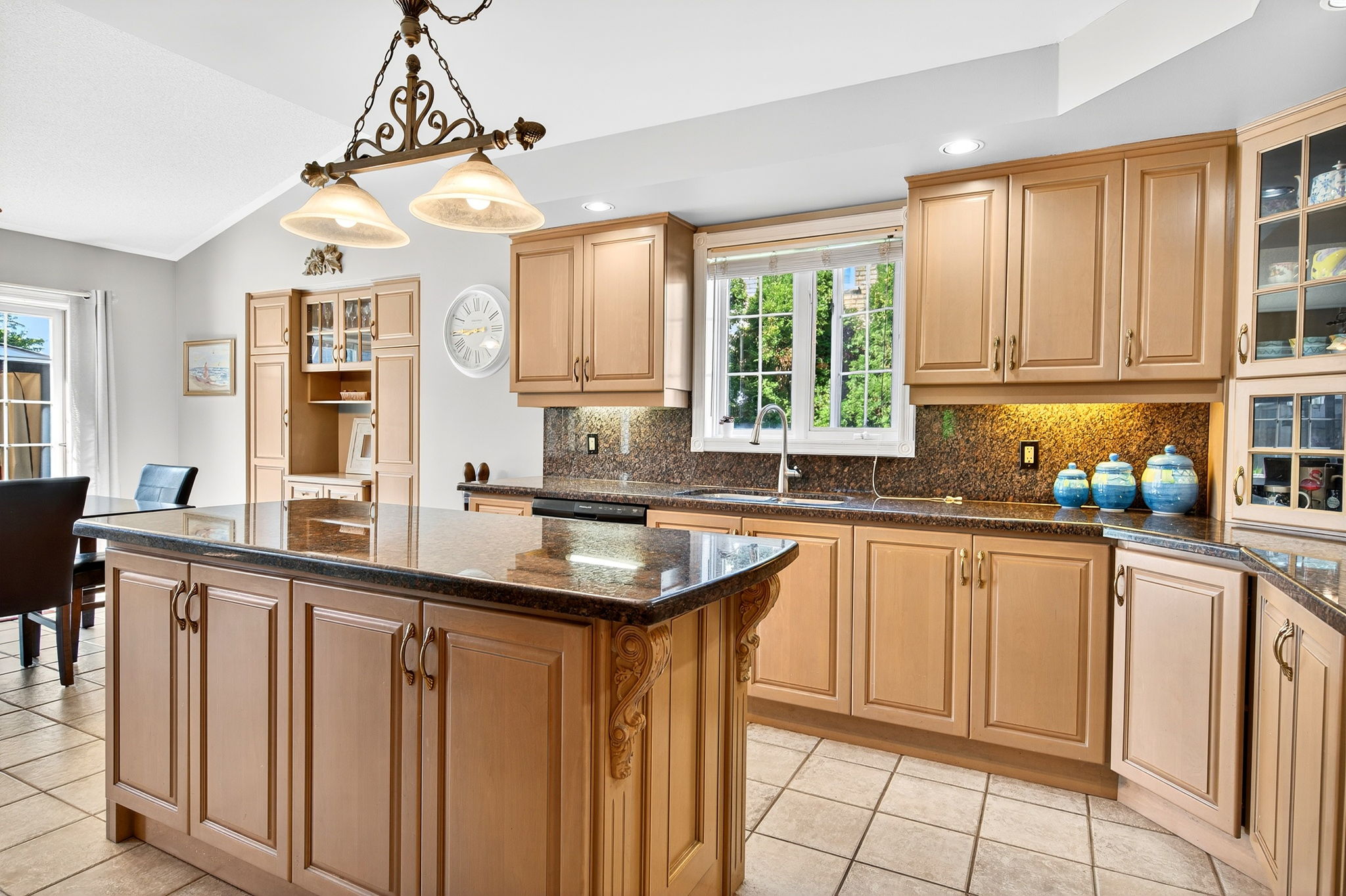 46-web-or-mls-18 Konstantine Ct, Hamilton-31