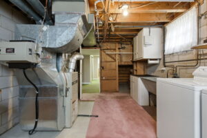 46-web-or-mls-24 Meadowlark Dr, Hamilton - Frank46