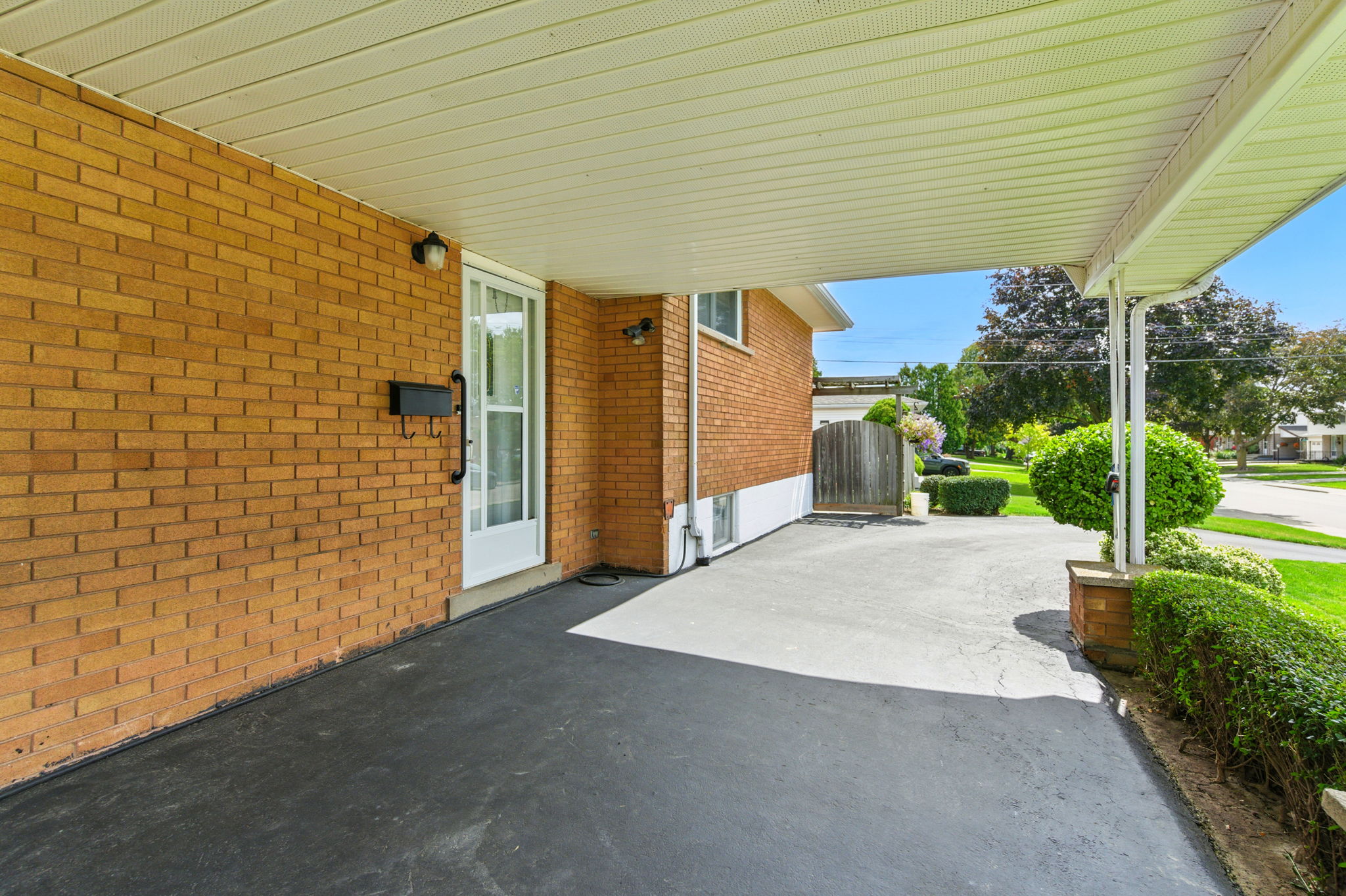 47-web-or-mls-24 Meadowlark Dr, Hamilton - Frank47