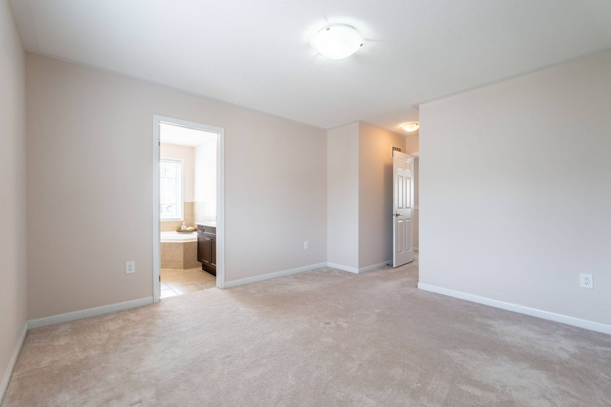49-web-or-mls-12 Emick Dr, Ancaster-49