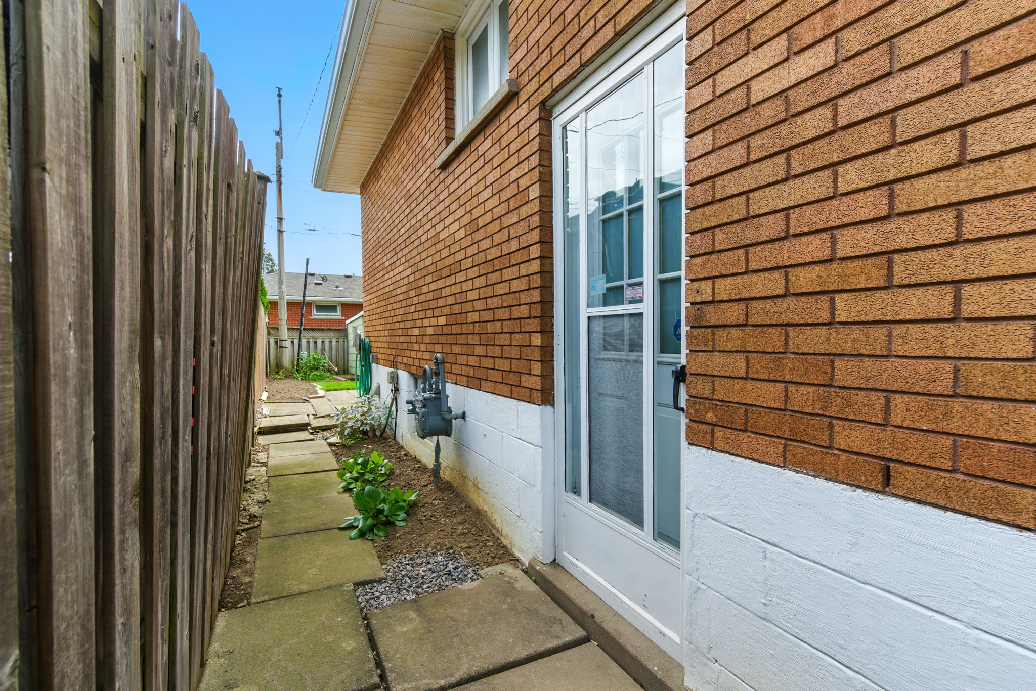 54-web-or-mls-24 Meadowlark Dr, Hamilton - Frank54