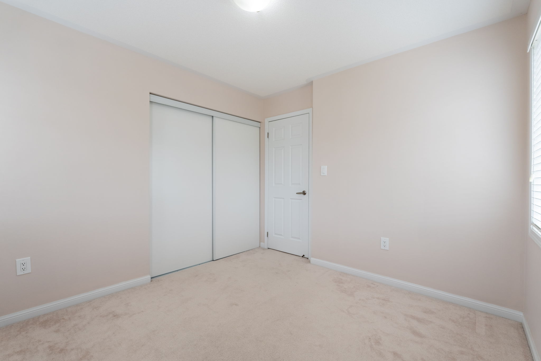 56-web-or-mls-12 Emick Dr, Ancaster-56