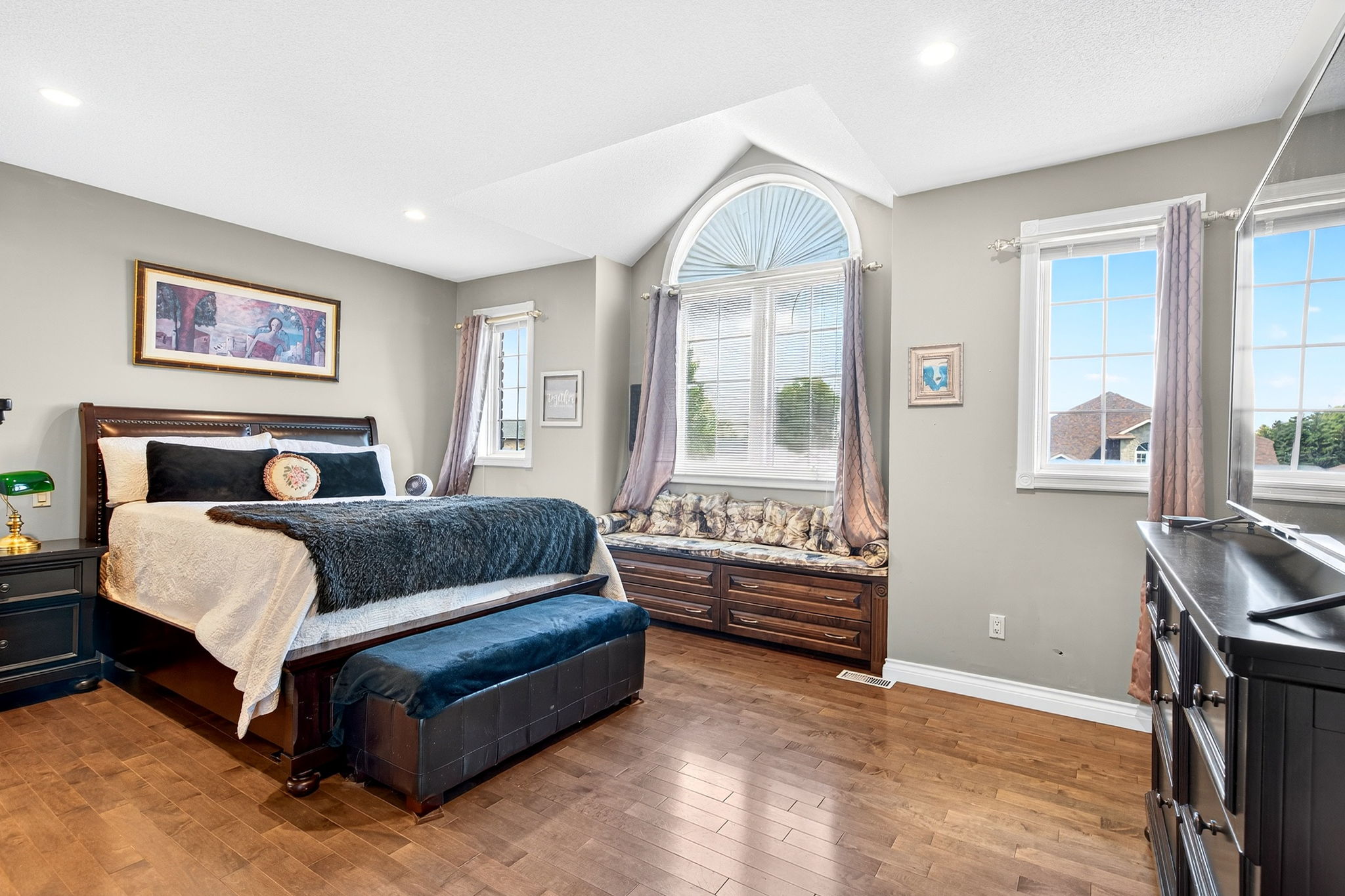 59-web-or-mls-18 Konstantine Ct, Hamilton-44