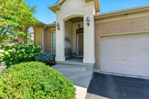 6-web-or-mls-345 Southcote Rd, Hamilton-6