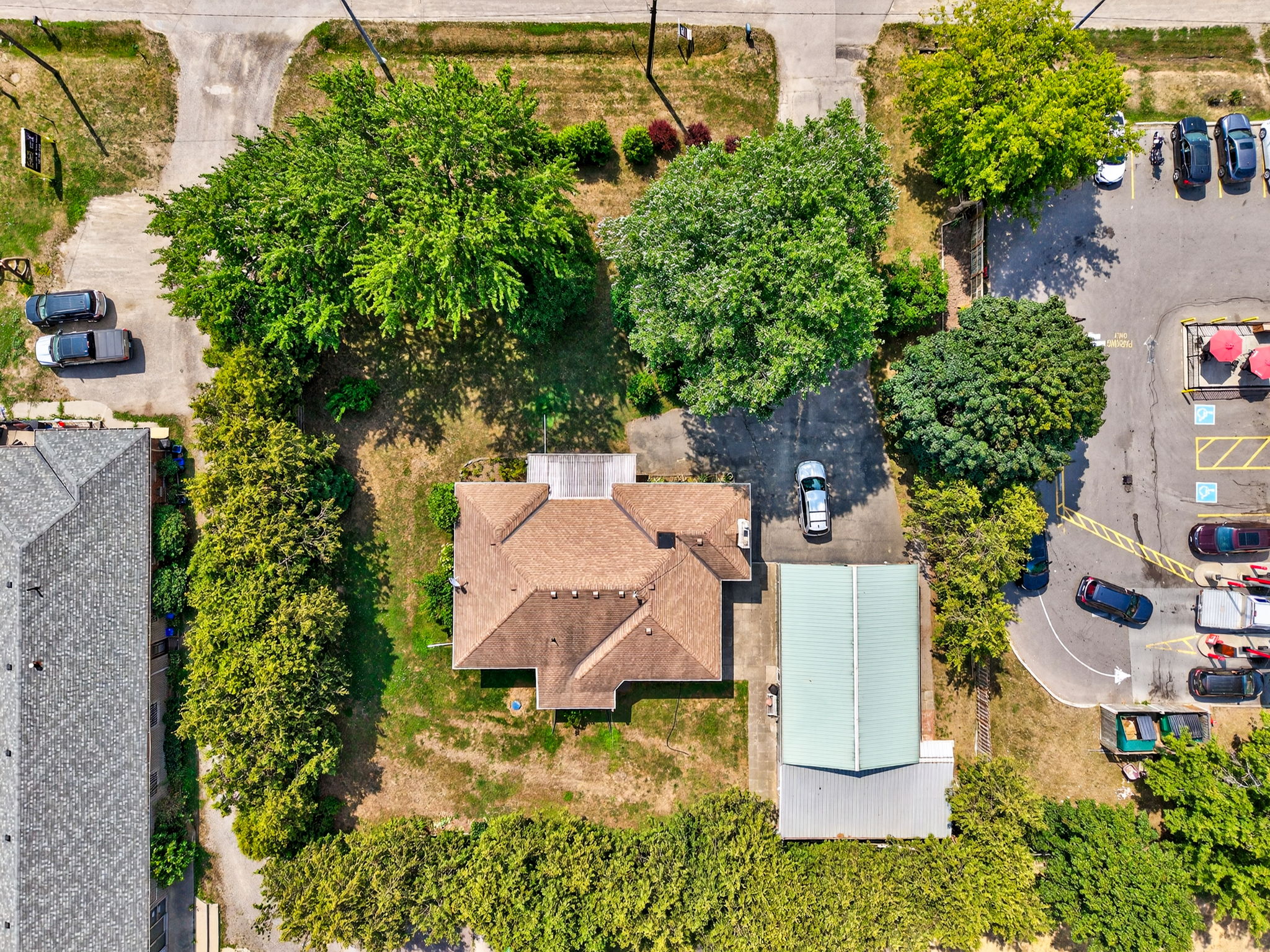 60-web-or-mls-1300 Colborne St E, Brantford-60