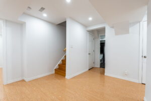 62-web-or-mls-12 Emick Dr, Ancaster-62