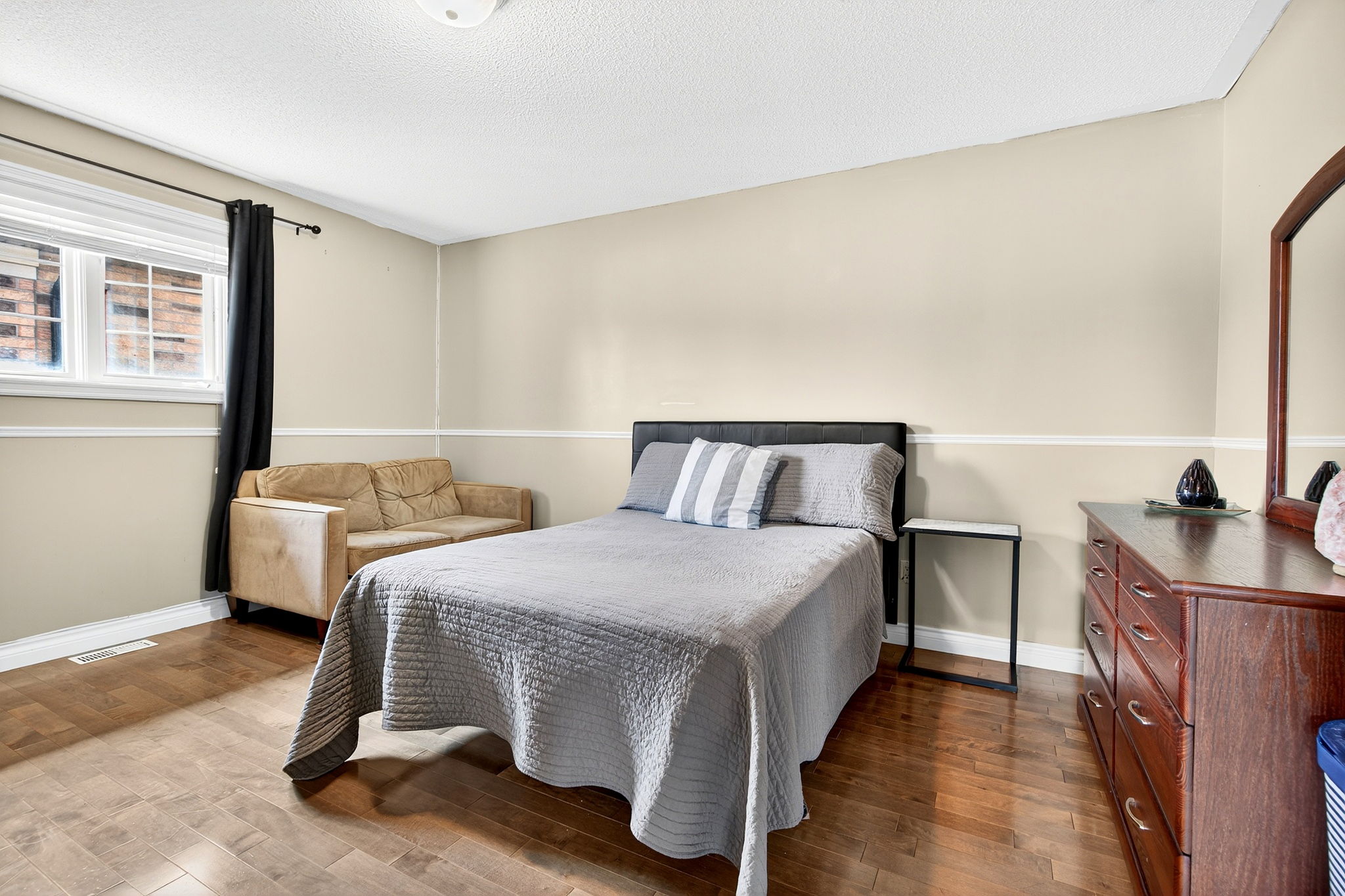 62-web-or-mls-18 Konstantine Ct, Hamilton-47