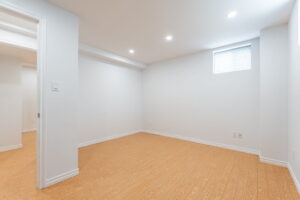 69-web-or-mls-12 Emick Dr, Ancaster-69
