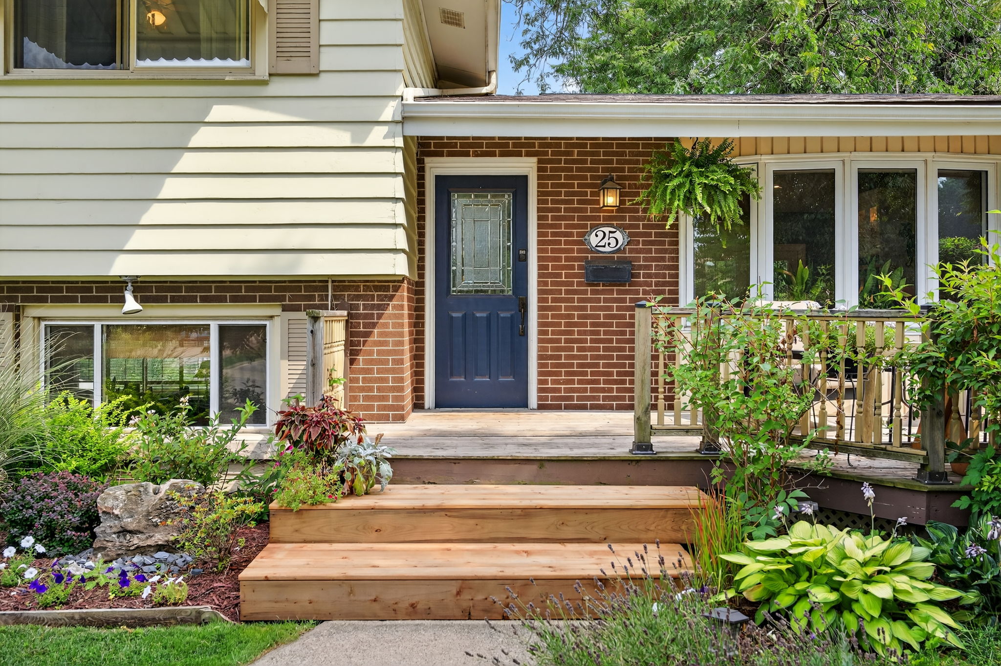 7-web-or-mls-25 Belair Dr, Hamilton-7