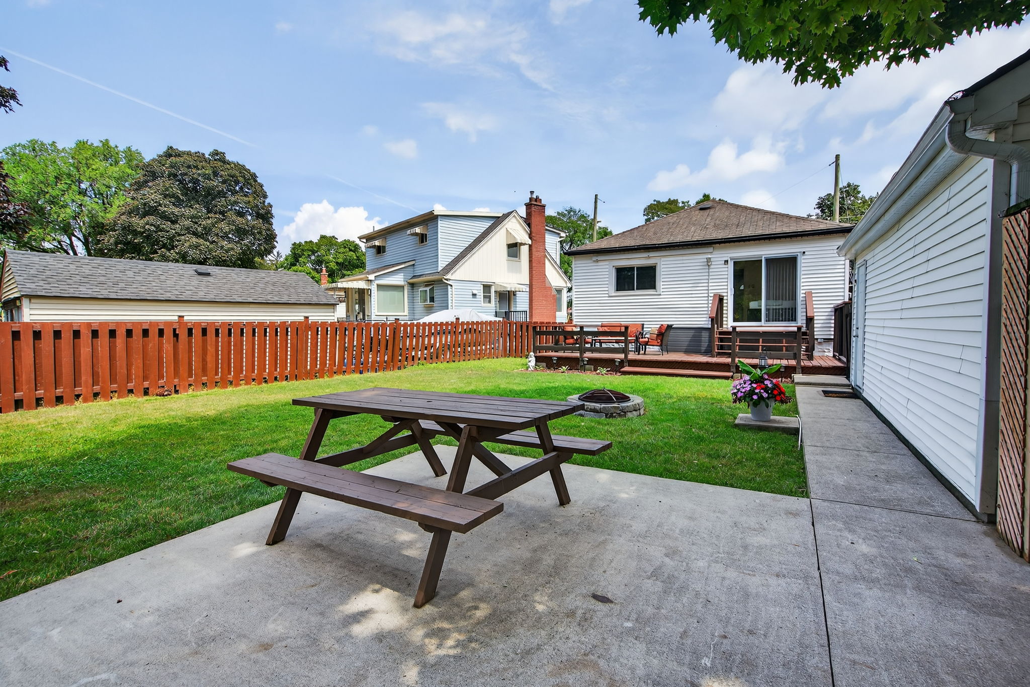 72-web-or-mls-64 Vola Ct, Hamilton-72