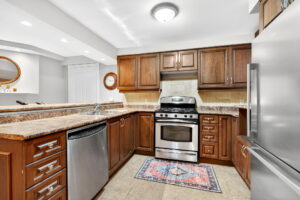 76-web-or-mls-18 Konstantine Ct, Hamilton-61