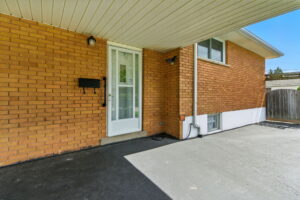 8-web-or-mls-24 Meadowlark Dr, Hamilton - Frank8