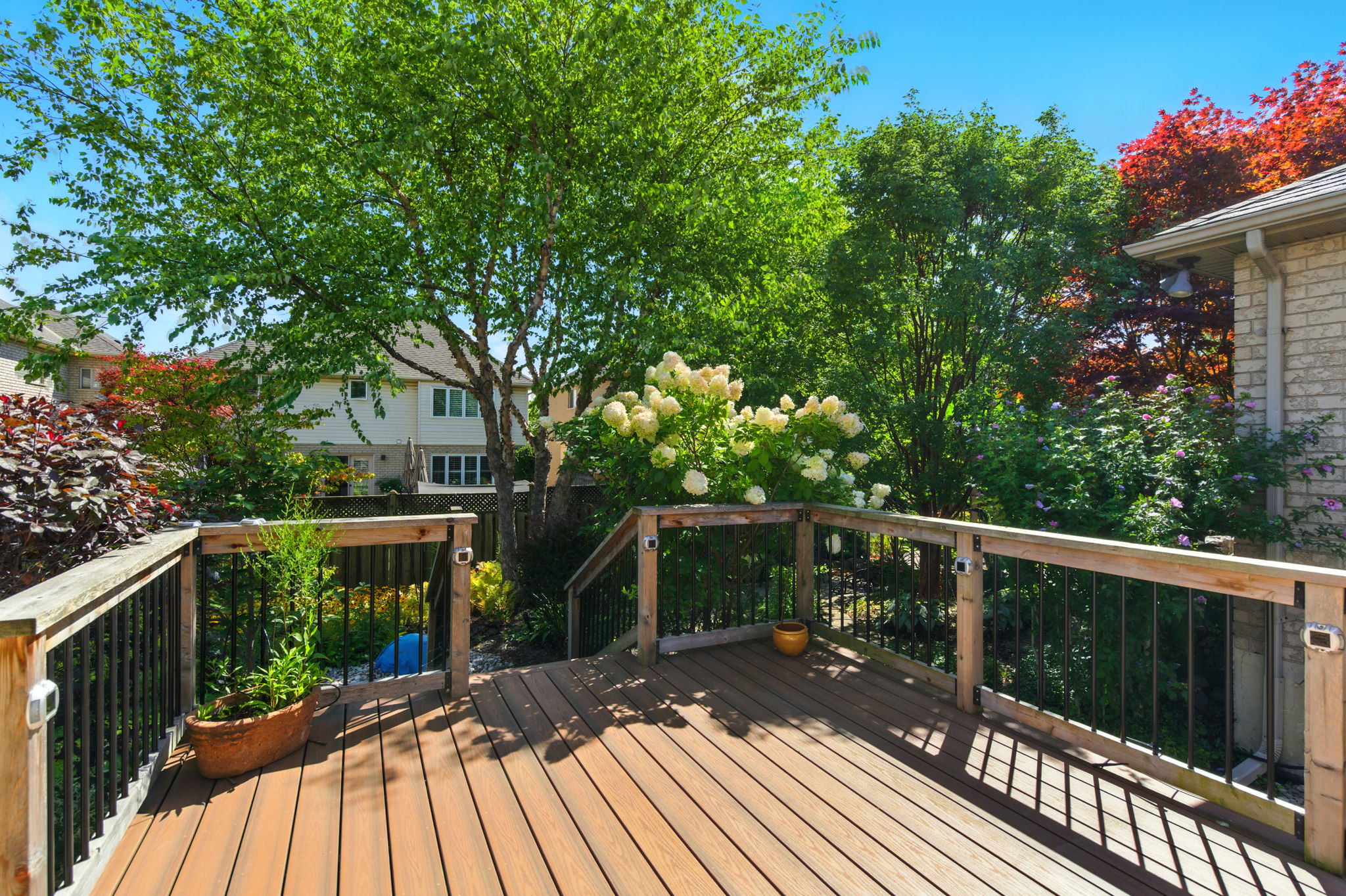 8-web-or-mls-345 Southcote Rd, Hamilton-8