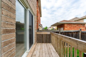 86-web-or-mls-12 Emick Dr, Ancaster-86