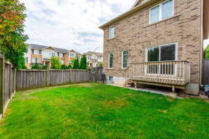89-web-or-mls-12 Emick Dr, Ancaster-89