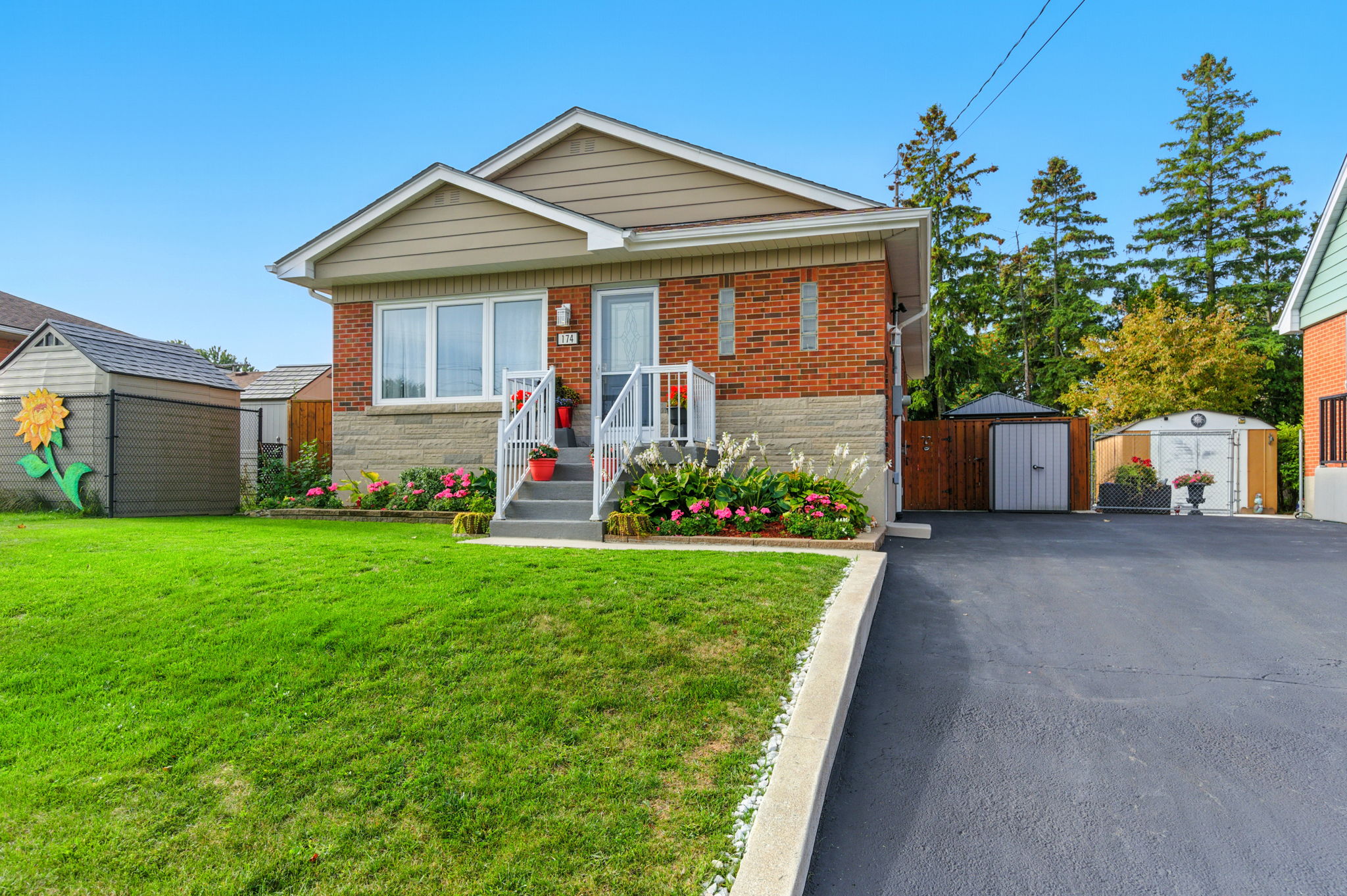 1-web-or-mls-174 Broker Dr, Hamilton-1
