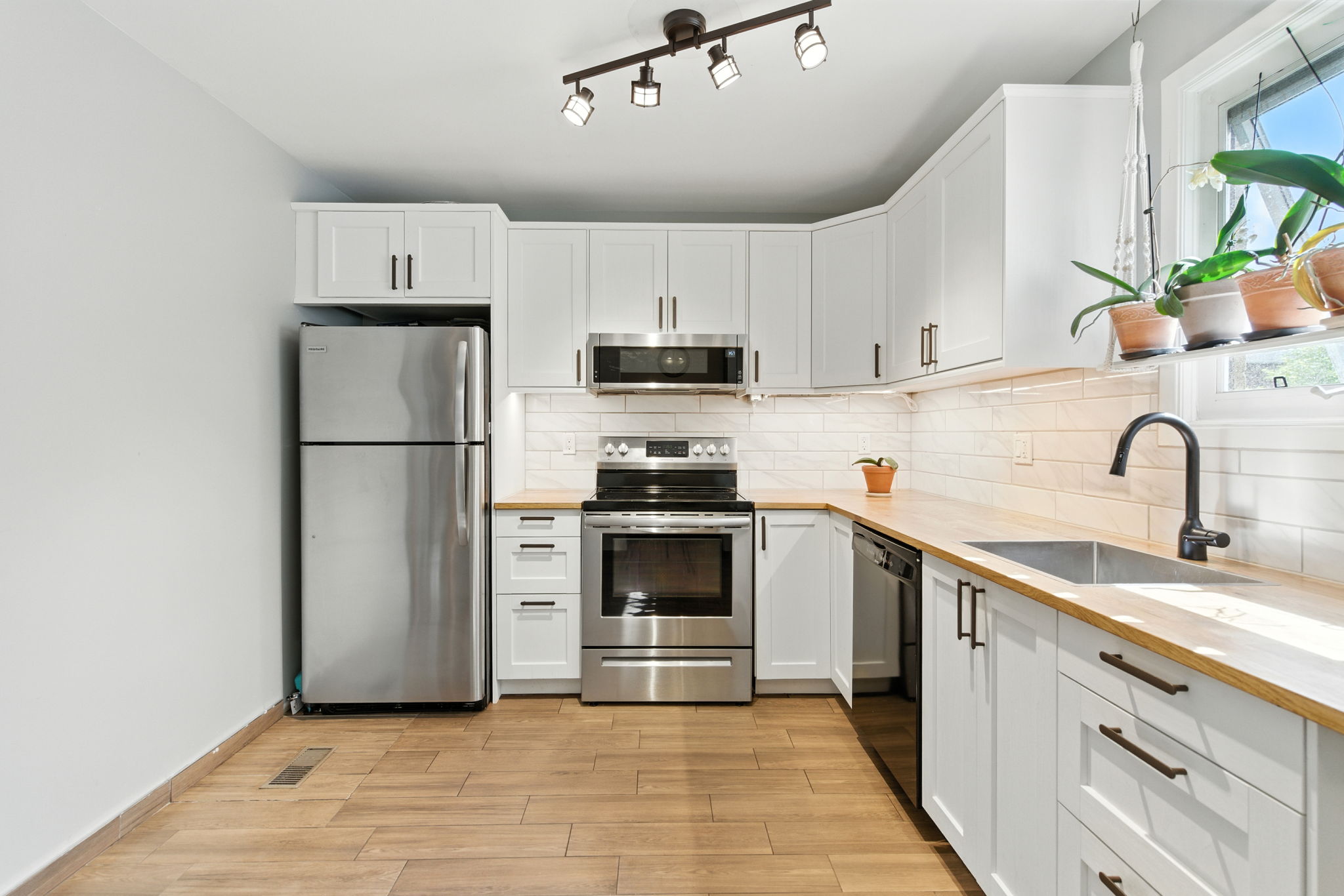 10-web-or-mls-387 Franklin Rd, Hamilton-10