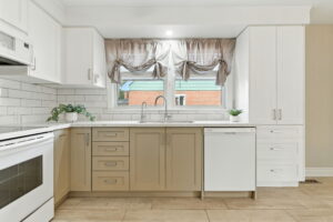 13-web-or-mls-174 Broker Dr, Hamilton-13