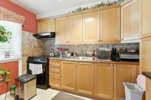 20-web-or-mls-20-Renzo Passaretti_145 Rice Ave 73, Hamilton