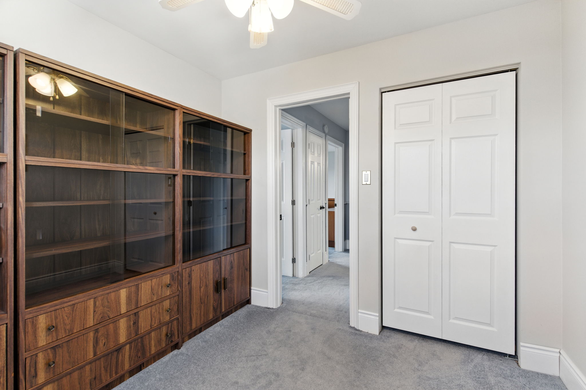 20-web-or-mls-226 Carson Dr, Hamilton15