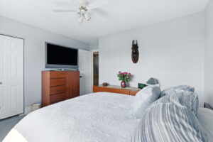 22-web-or-mls-226 Carson Dr, Hamilton17
