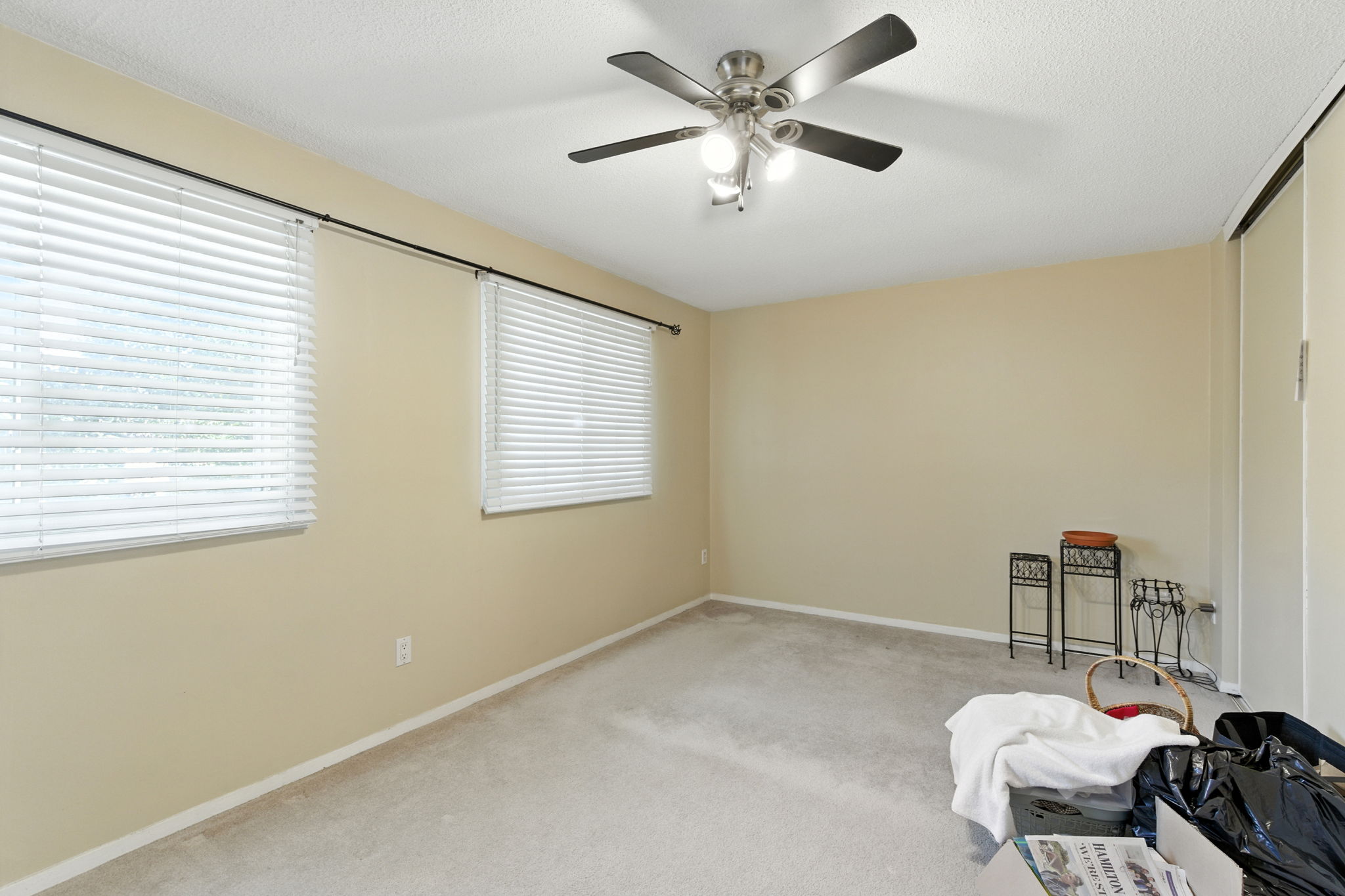 28-web-or-mls-28-Renzo Passaretti_145 Rice Ave 73, Hamilton