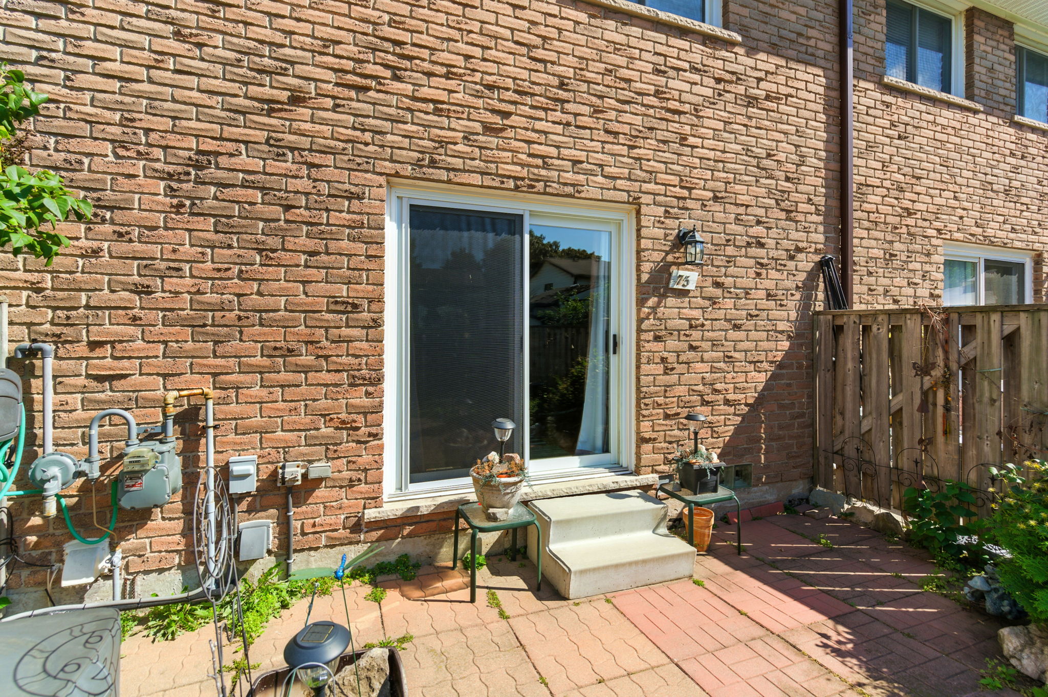 31-web-or-mls-31-Renzo Passaretti_145 Rice Ave 73, Hamilton