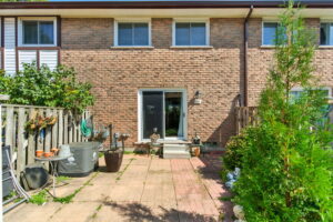 34-web-or-mls-34-Renzo Passaretti_145 Rice Ave 73, Hamilton