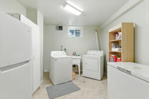 35-web-or-mls-226 Carson Dr, Hamilton33