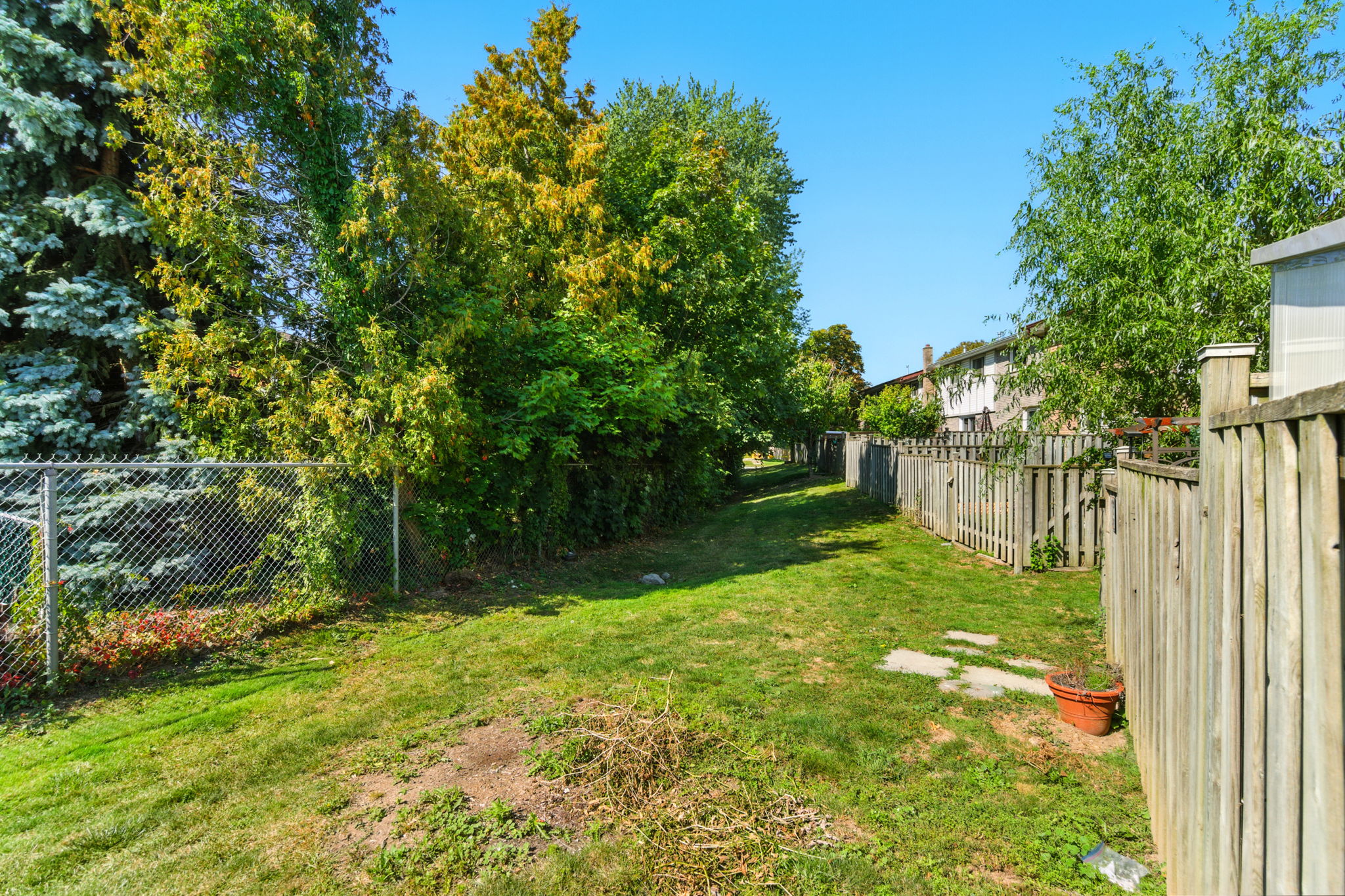 35-web-or-mls-35-Renzo Passaretti_145 Rice Ave 73, Hamilton