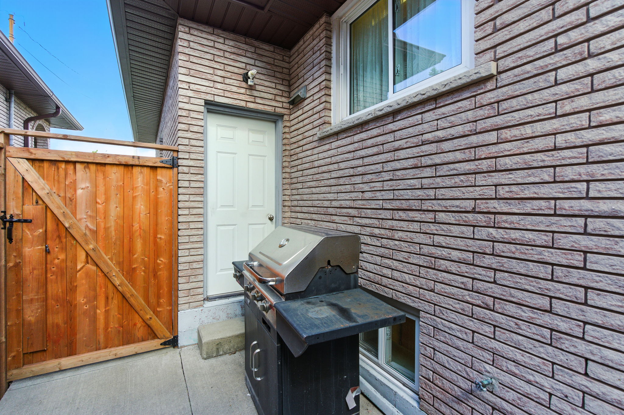 36-web-or-mls-226 Carson Dr, Hamilton40