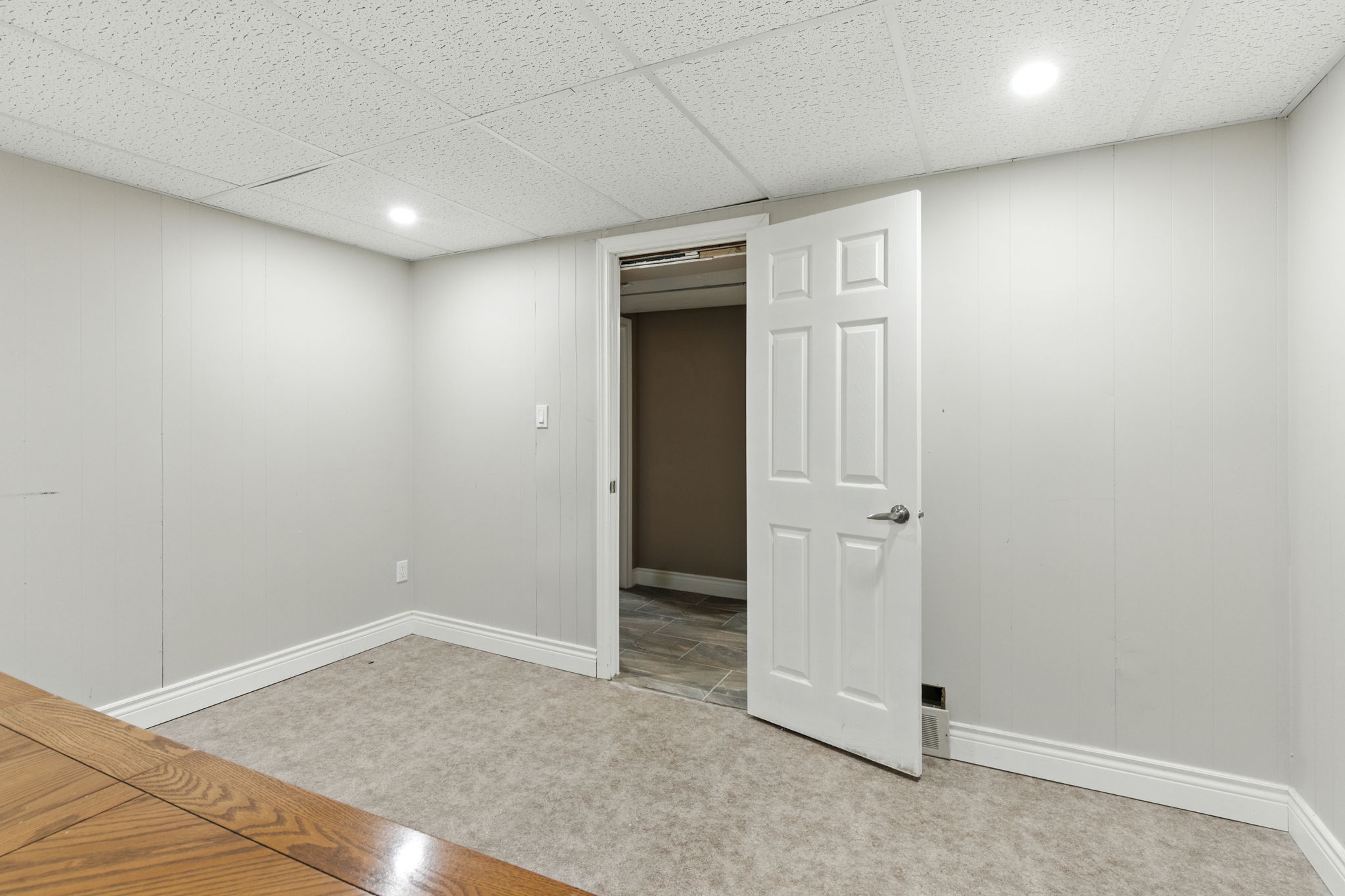 39-web-or-mls-174 Broker Dr, Hamilton-39