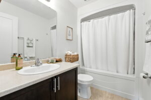 42-web-or-mls-9 Laguna Vlg Cres, Stoney Creek-42