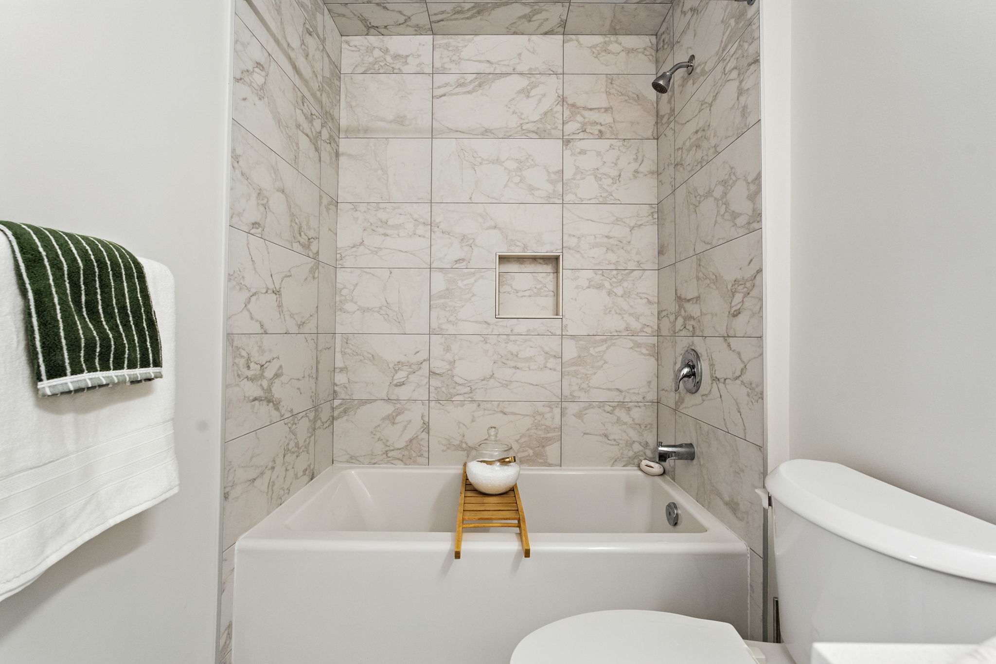 63-web-or-mls-5 Cherry Blossom Hts, Hamilton-63